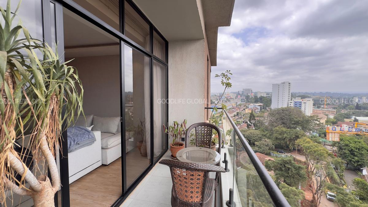 3 Bed Apartment with En Suite at Brookside - 1