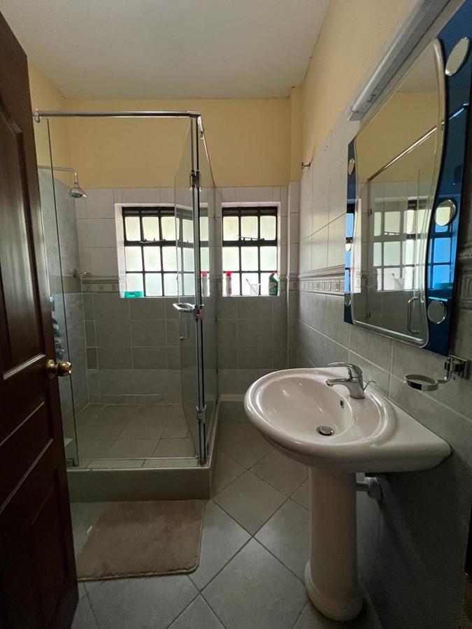 4 Bed Townhouse with En Suite in Lavington - 13