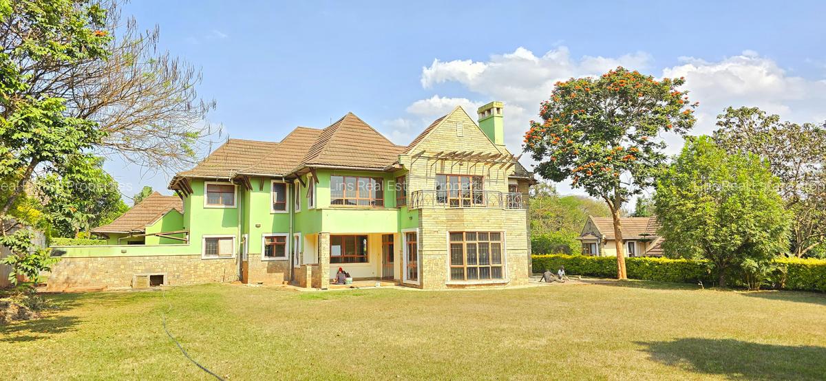 5 Bed Townhouse with En Suite in Runda - 1