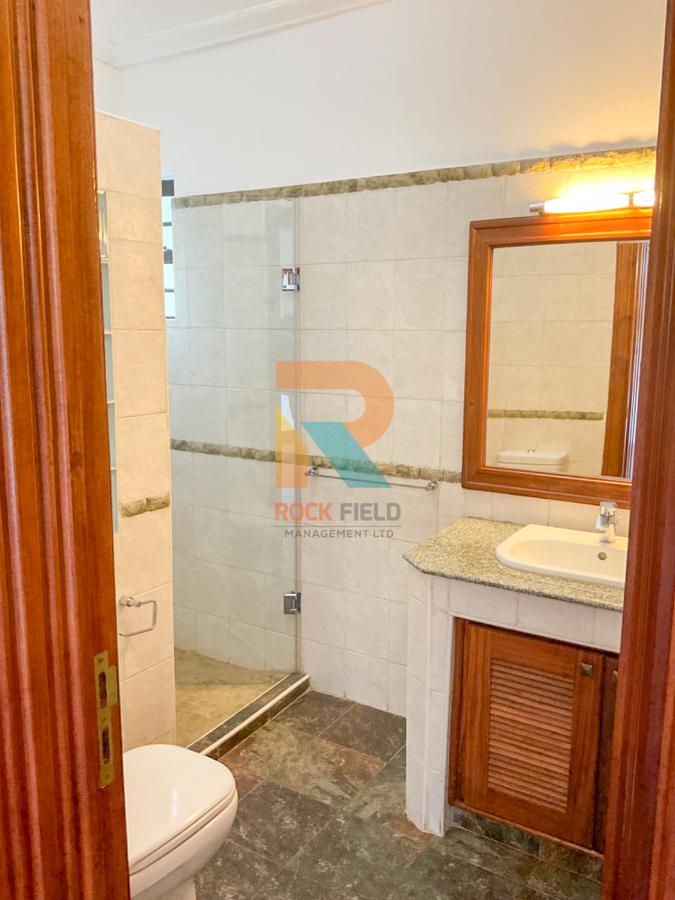 4 Bed Townhouse with En Suite at Peponi Road - 10
