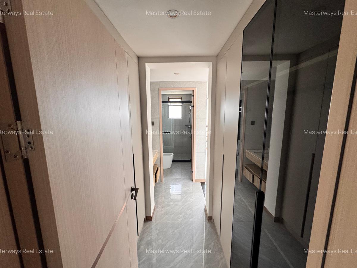 3 Bed Apartment with En Suite in Riverside - 12