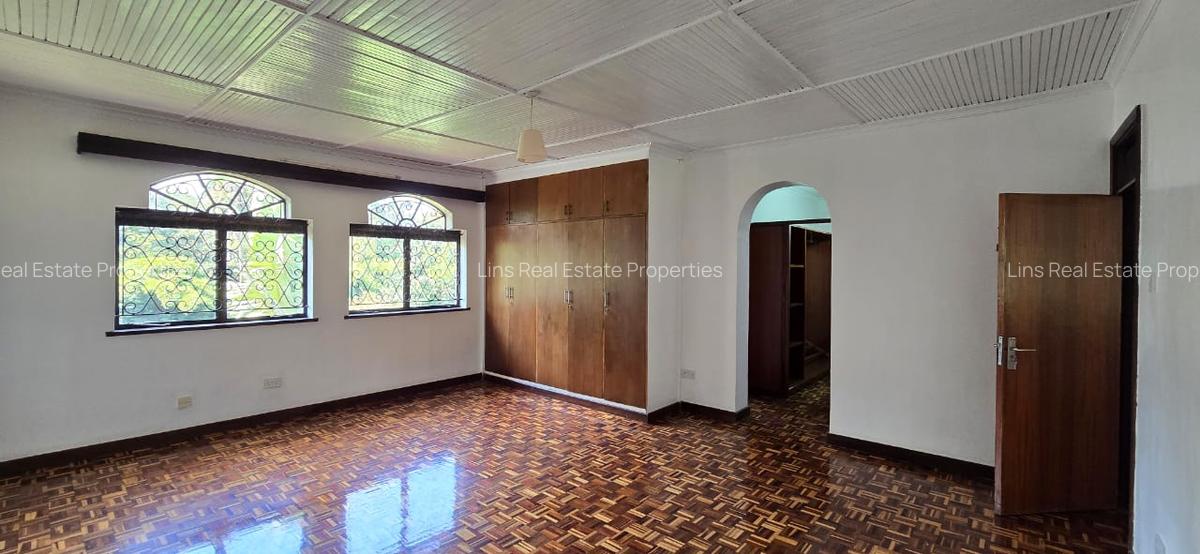 5 Bed Townhouse with En Suite in Nyari - 4