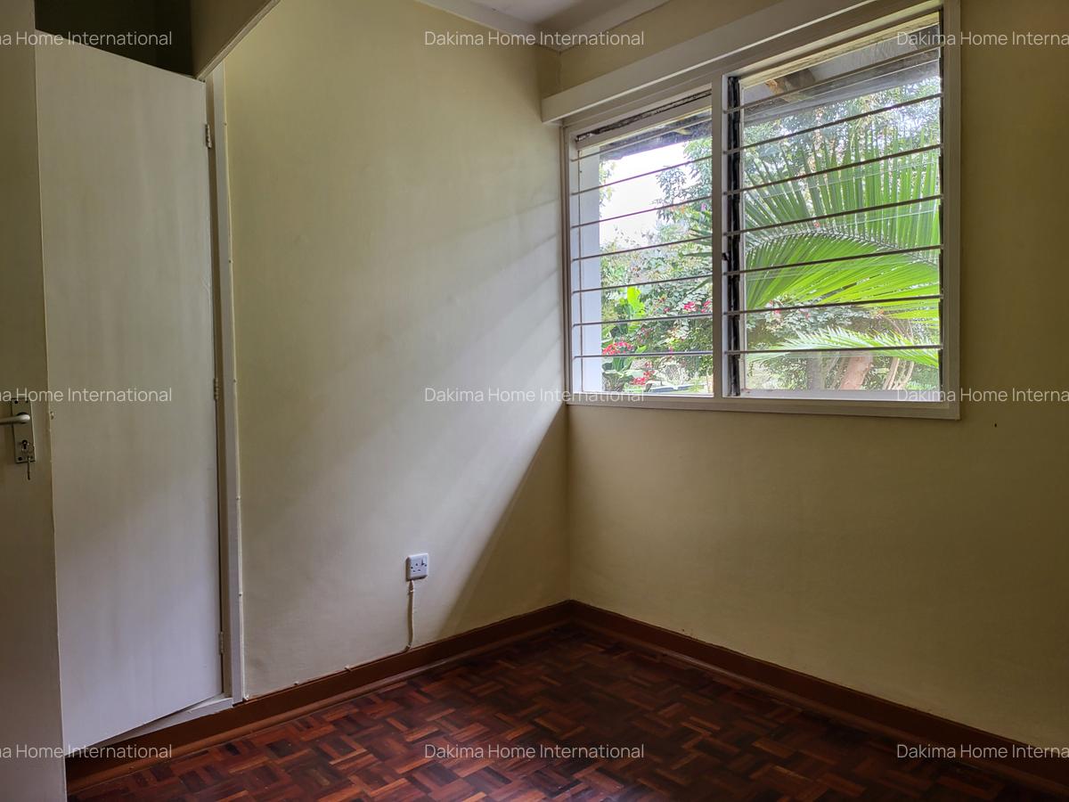 4 Bed House with En Suite in Loresho - 9