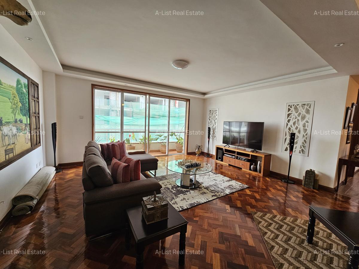 5 Bed Apartment with En Suite at Parklands - 18