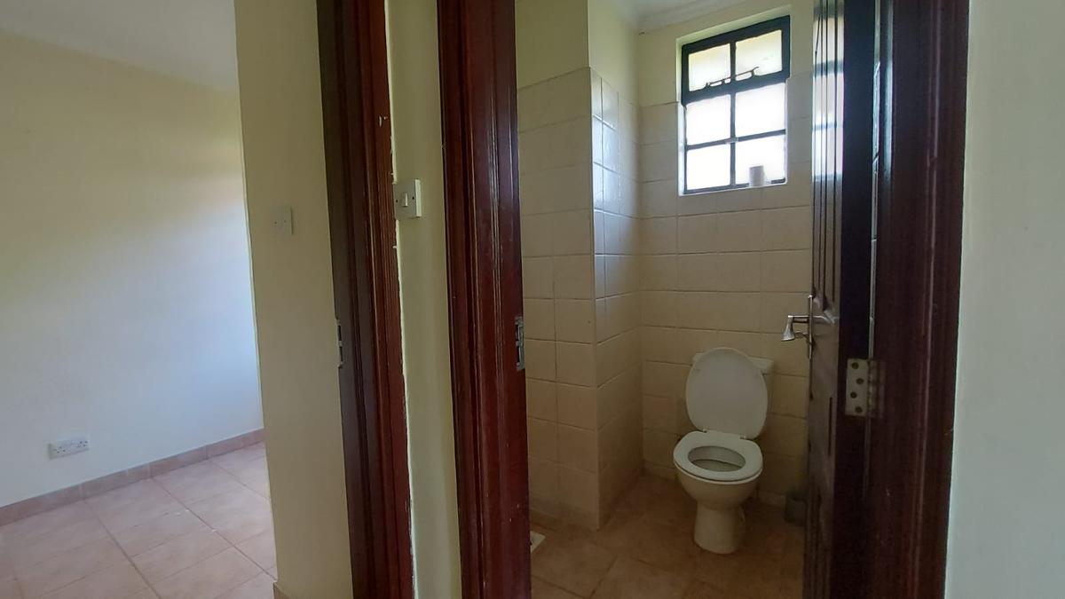 4 Bed House with En Suite at Fourways Junction - 13