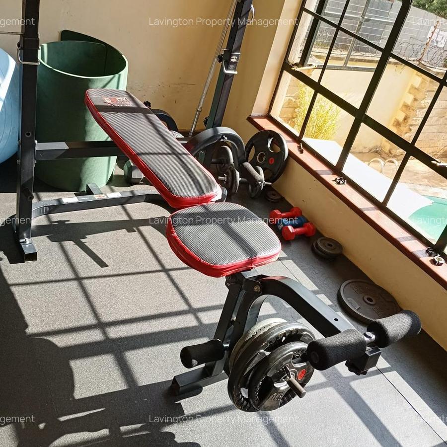 3 Bed Apartment with En Suite at Riverside Drive - 20