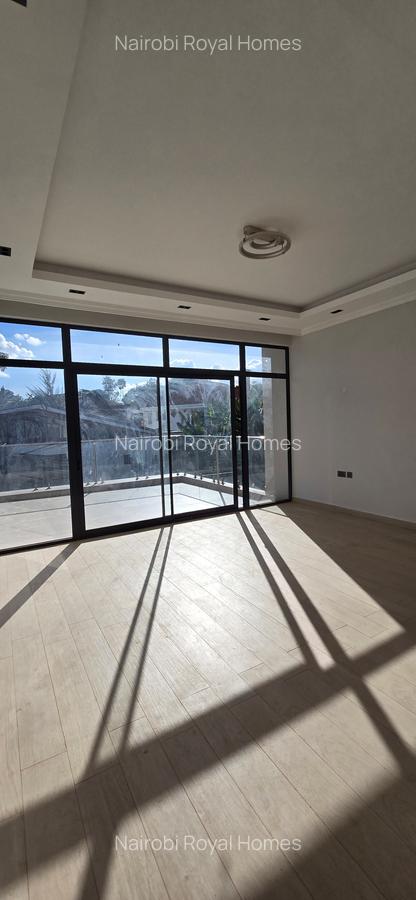 5 Bed Townhouse with En Suite at Lavington Green - 6