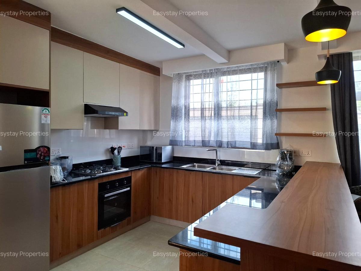 2 Bed Townhouse with En Suite in Ridgeways - 3