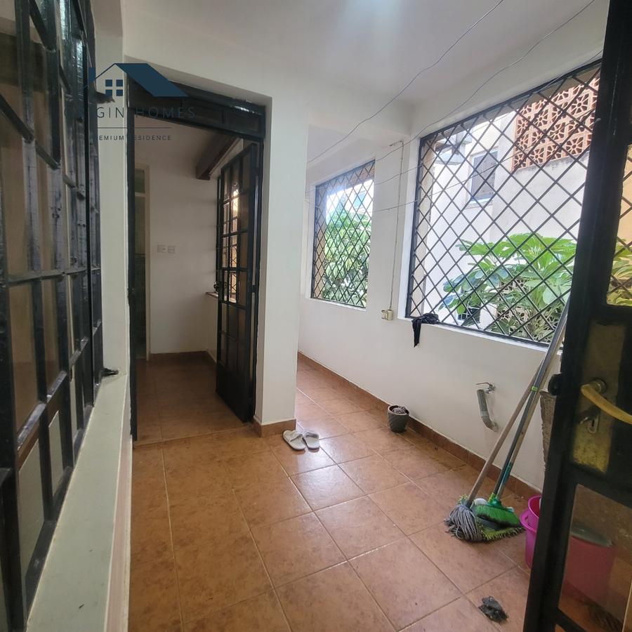 2 Bed Apartment with En Suite at Kilimani - 15