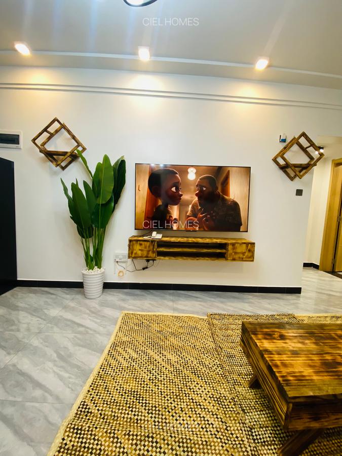 Serviced 1 Bed Apartment with En Suite at Wood Avenue - 6