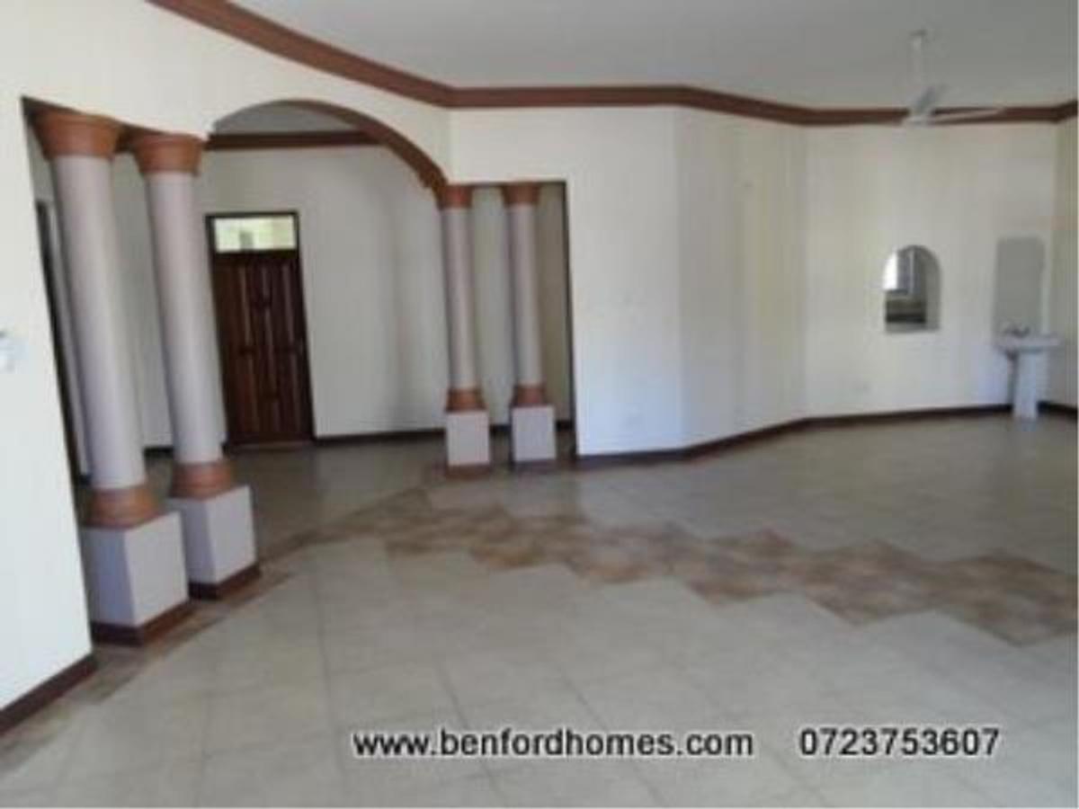 Furnished 3 Bed Apartment with En Suite at Area - 3