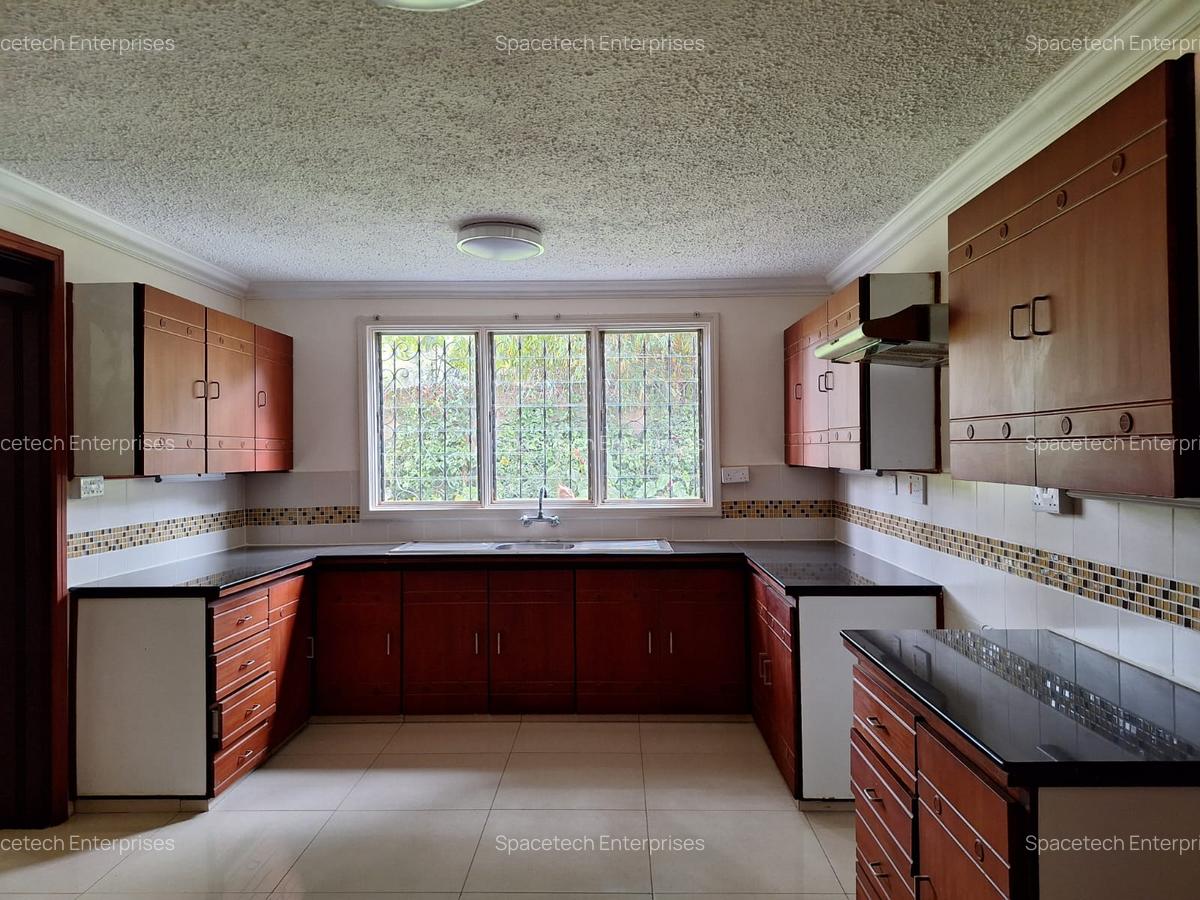 4 Bed Townhouse with En Suite in Muthaiga - 8