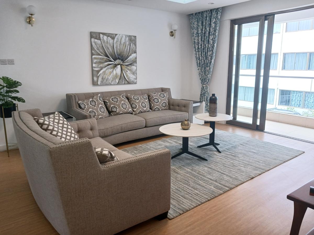 Serviced 3 Bed Apartment with En Suite at Hatheru Road - 1