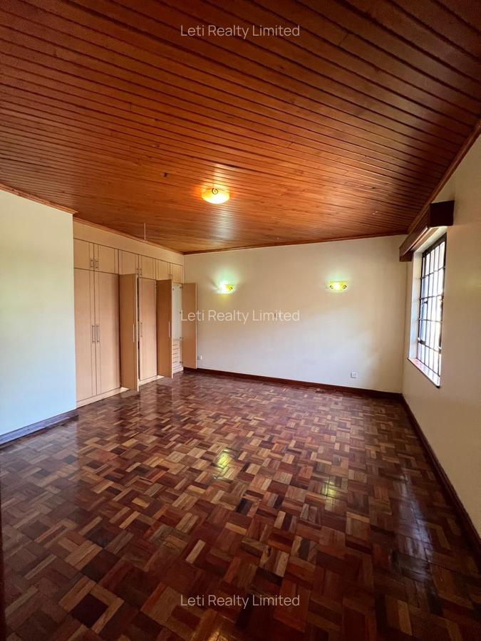 5 Bed Townhouse with En Suite in Kileleshwa - 15