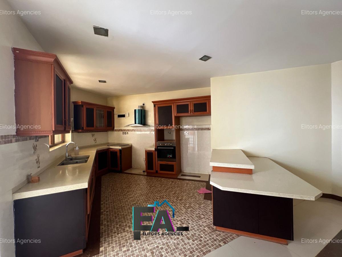 4 Bed Apartment with En Suite at Argwings Kodhek Road - 5