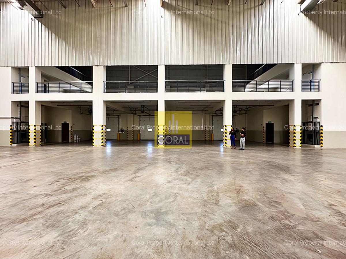 Warehouse in Tatu City - 1