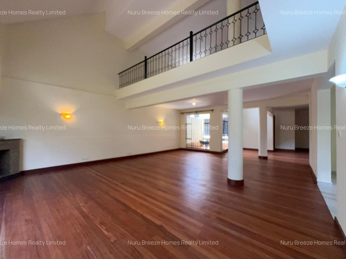 5 Bed Townhouse with En Suite in Lavington - 17