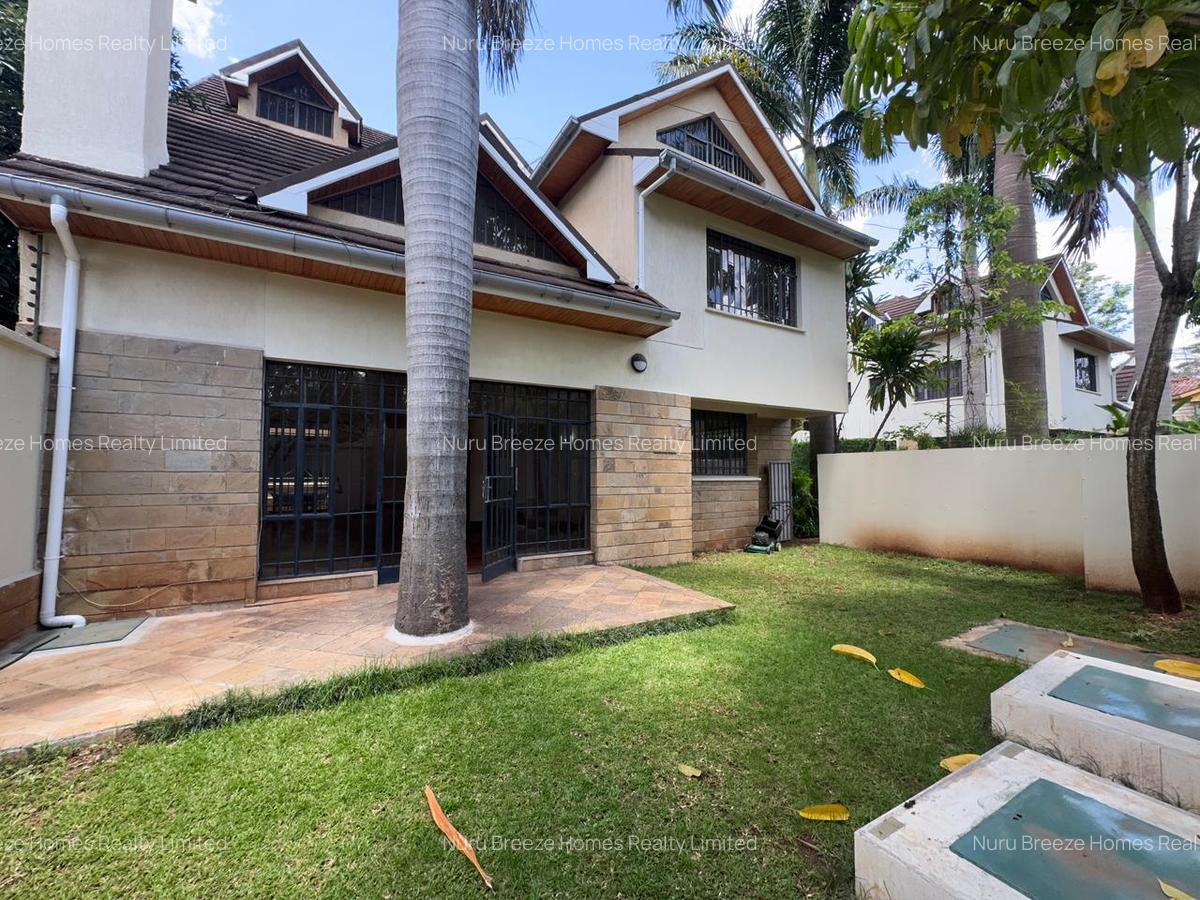 5 Bed Townhouse with En Suite in Lavington - 16