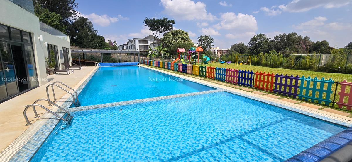 4 Bed Apartment with En Suite at Two Rivers Loft - 2