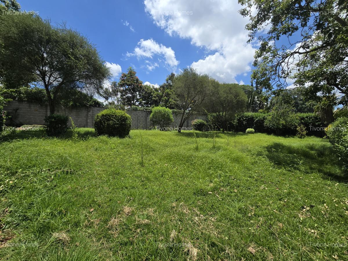 5 Bed House with En Suite in Runda - 19