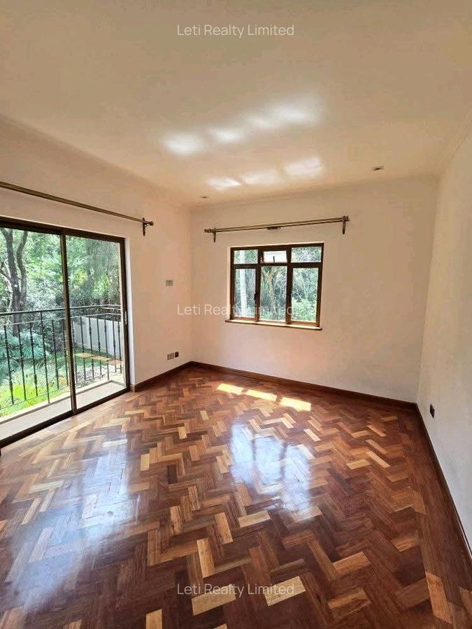 4 Bed Townhouse with En Suite in Lavington - 6