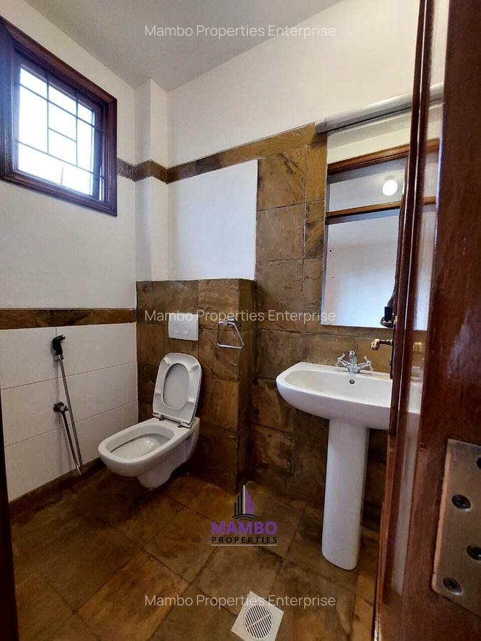 3 Bed Apartment with En Suite at Riverside Drive - 11