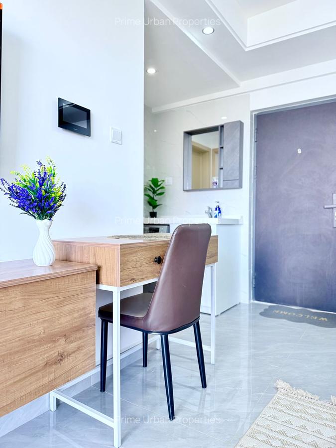 Serviced 1 Bed Apartment with En Suite in Westlands Area - 10