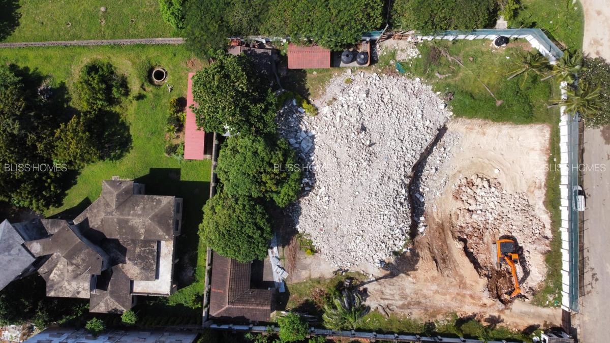 3 Bed Apartment with En Suite at Nyali - 3