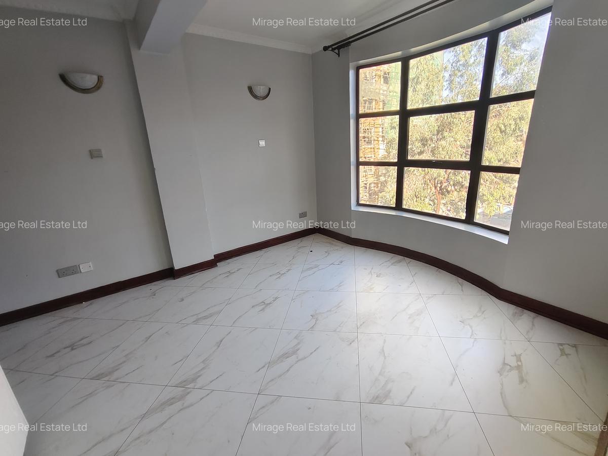 3 Bed Apartment with Gym in Thome - 12