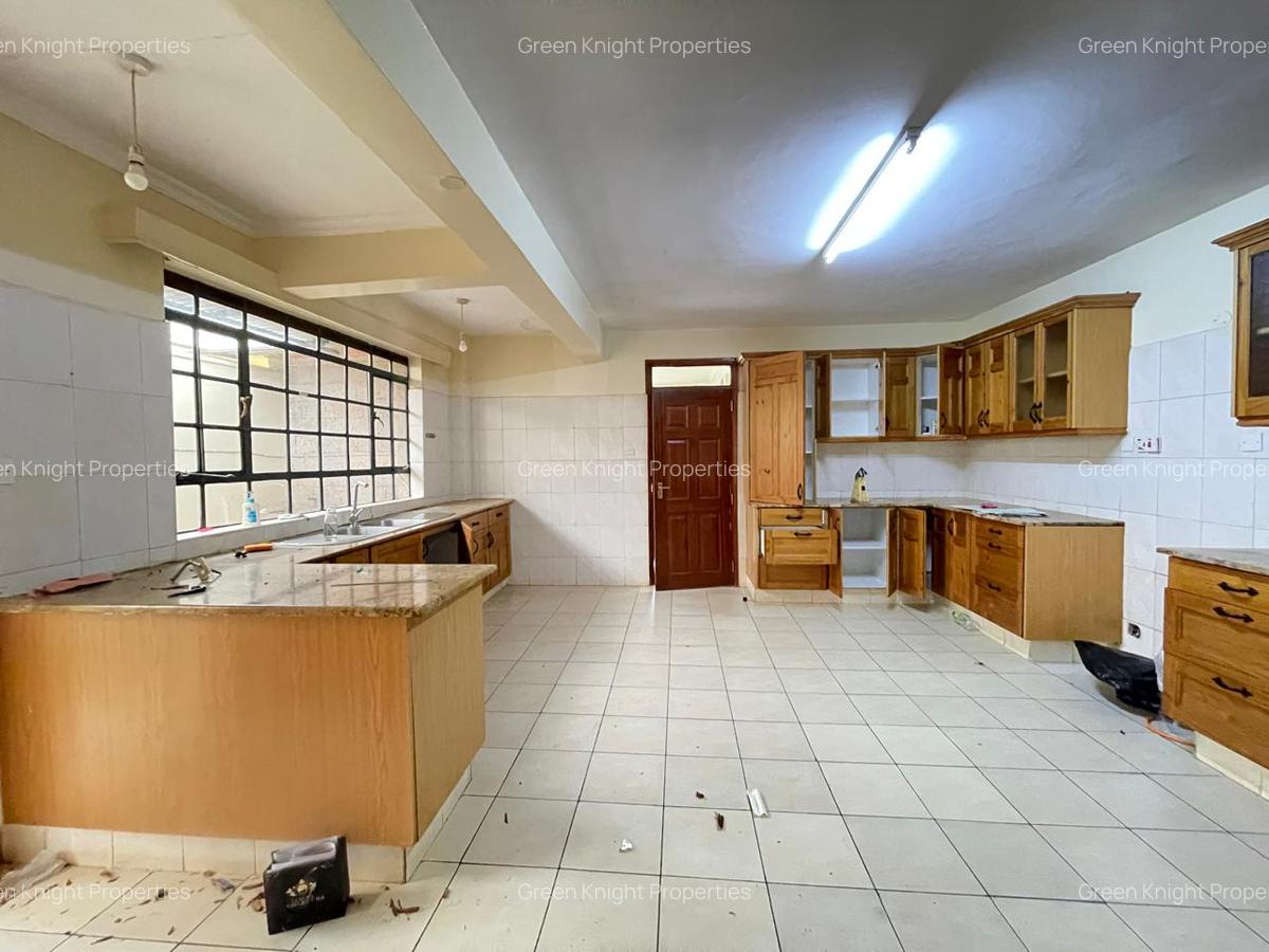 5 Bed House with En Suite in Karen - 4