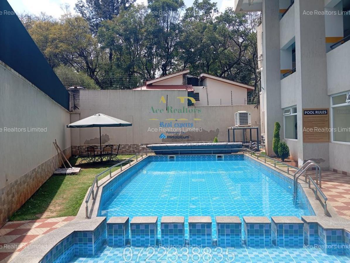 4 Bed Apartment with En Suite at Valley Arcade Duplex - 12