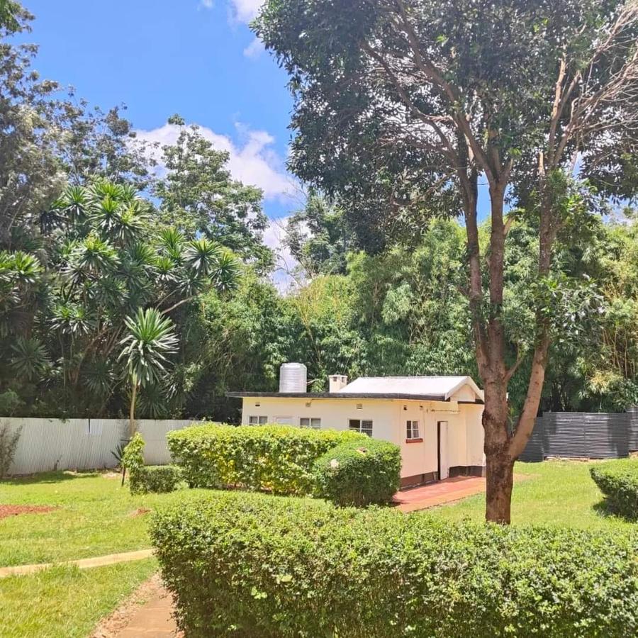 5 Bed House with En Suite at Rosslyn - 19