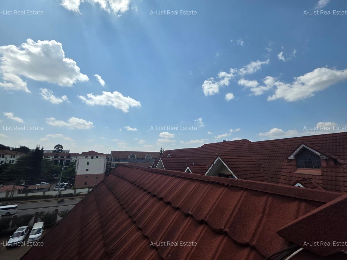 4 Bed Apartment with En Suite at Lavington - 18