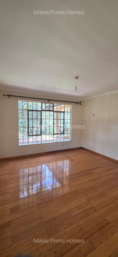 4 Bed Villa with En Suite at Yvy Creek - 6