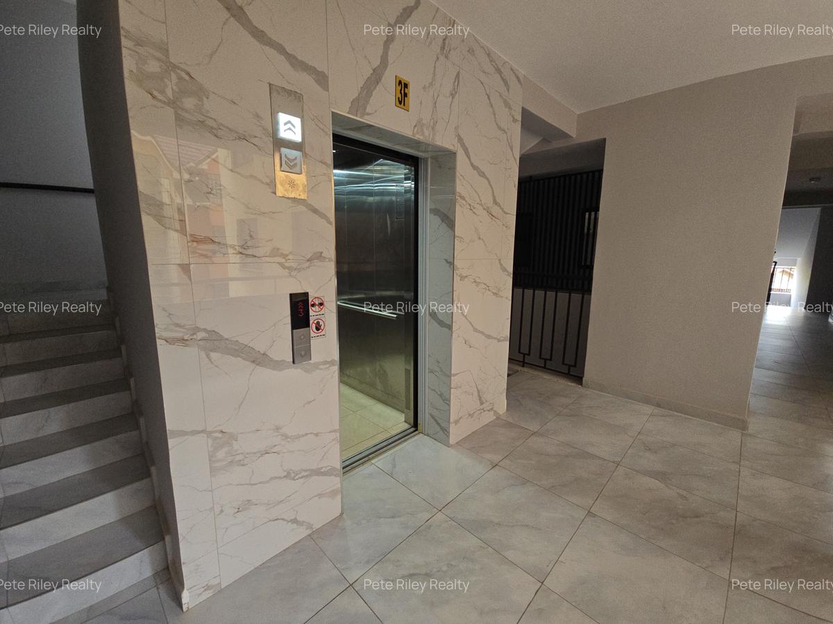 2 Bed Apartment with En Suite at School Lane - 17