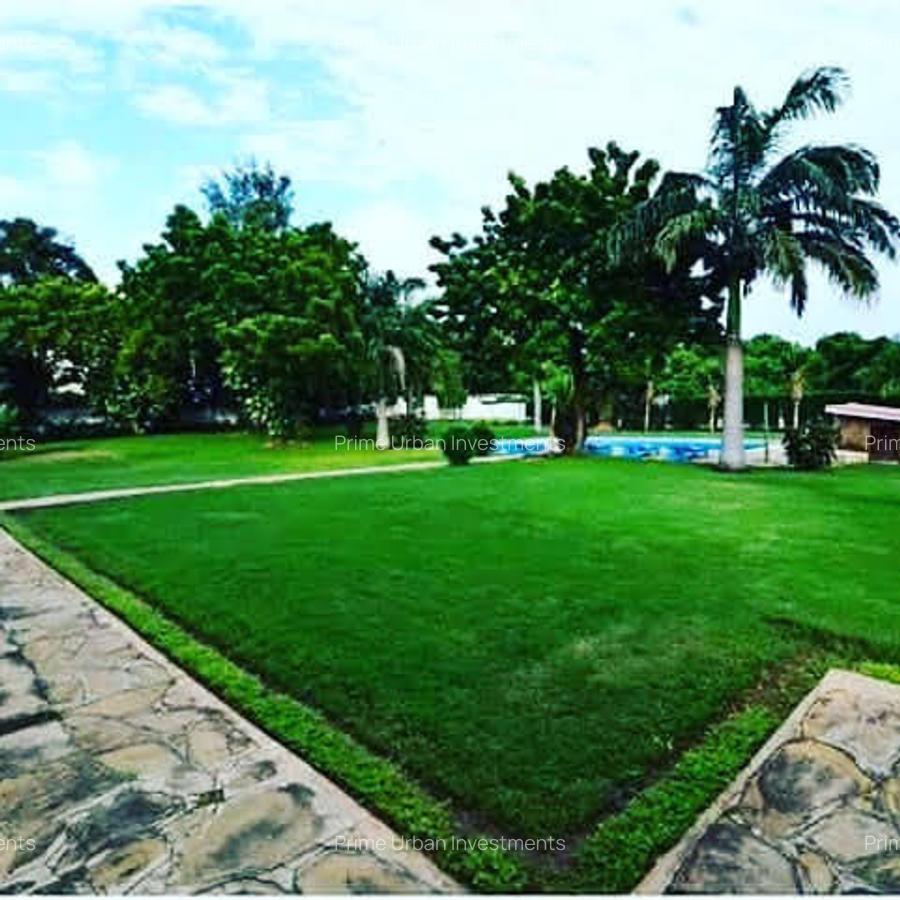 Furnished Commercial Property with Service Charge Included in Nyali Area - 13