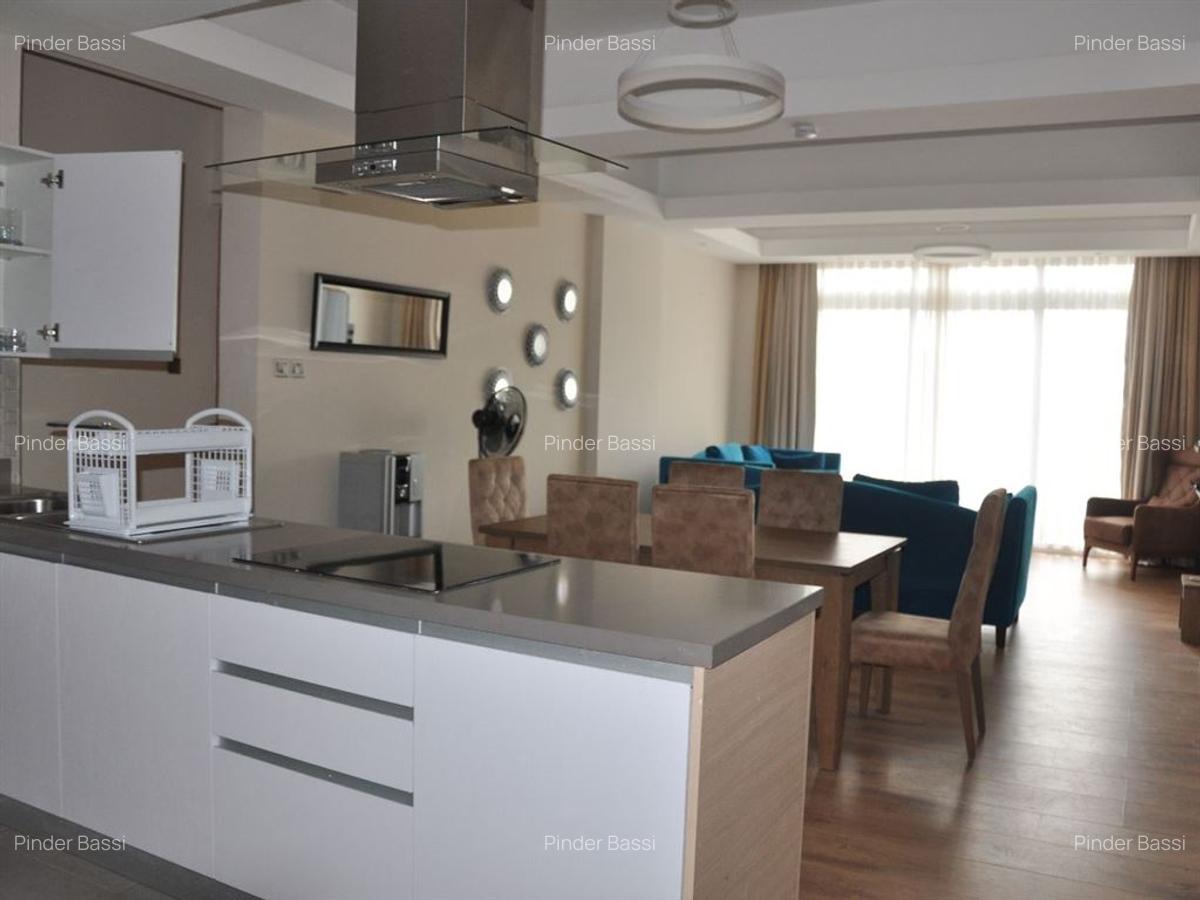Serviced 1 Bed Apartment in Kileleshwa - 4