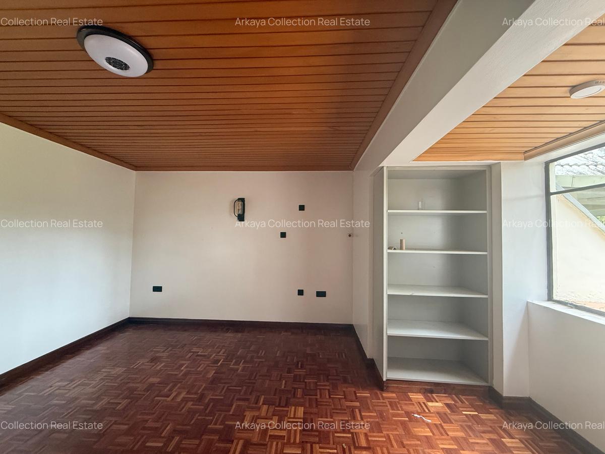 4 Bed House in Runda - 18