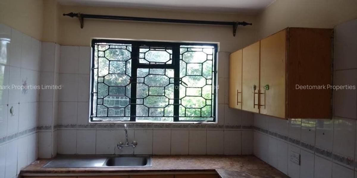 4 Bed Townhouse with En Suite at Langata - 7