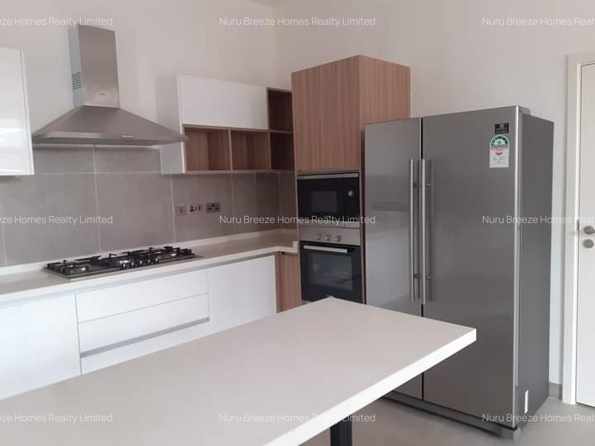 4 Bed Townhouse with En Suite in Lavington - 17
