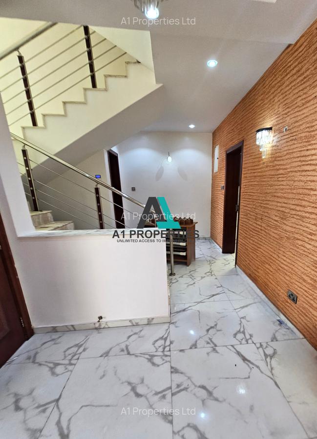 5 Bed Townhouse with En Suite in Lavington - 6
