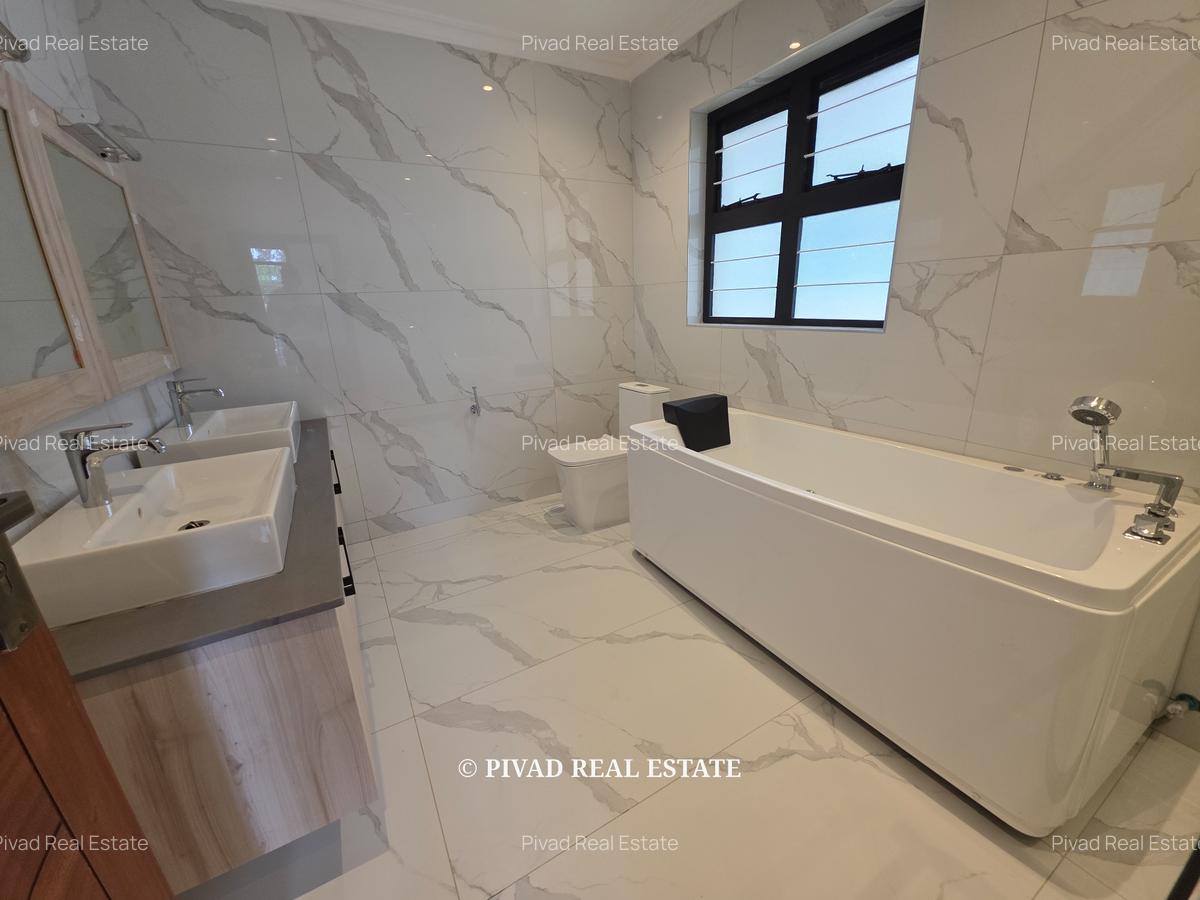 6 Bed House with Garden in Runda - 7