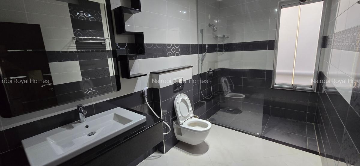 3 Bed Apartment with En Suite at Riverside Drive - 17