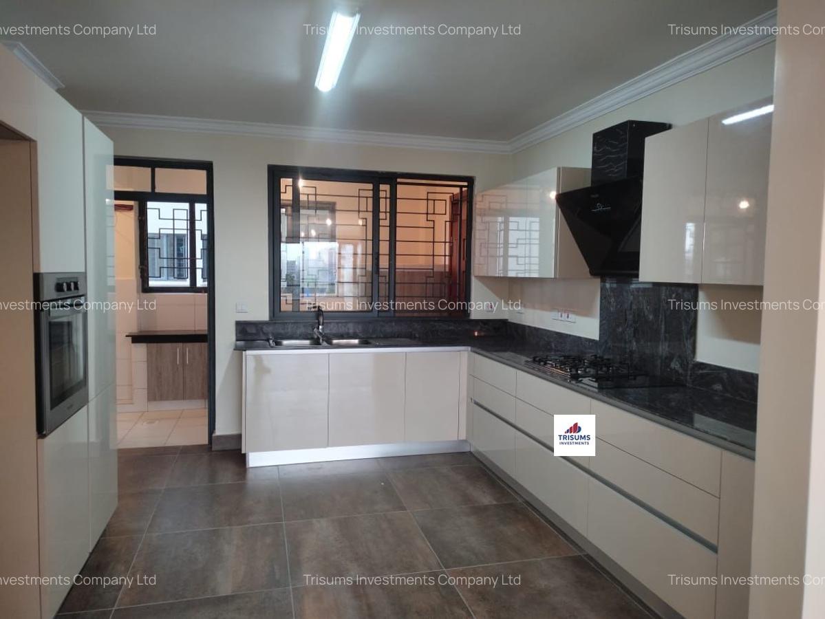 3 Bed Apartment with En Suite at Prp7+494 - 2