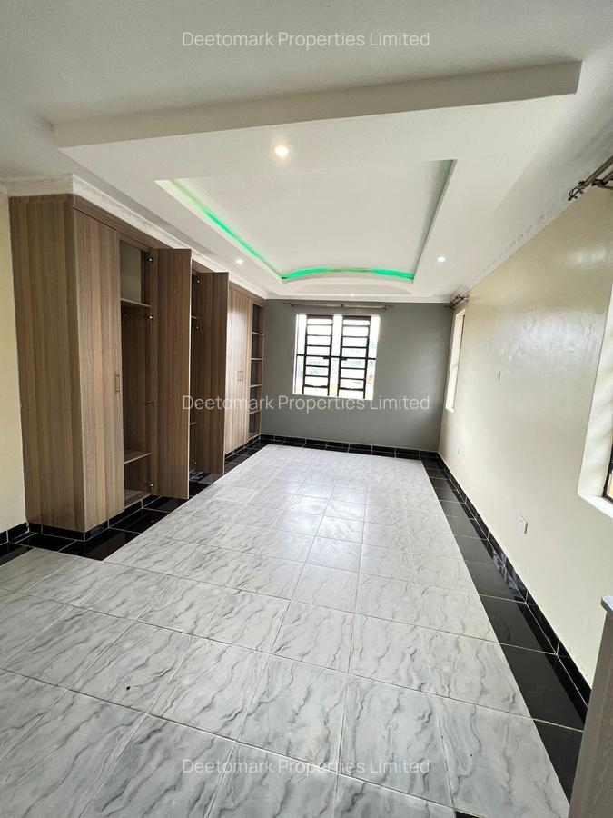3 Bed Townhouse with En Suite at Magadi - 8