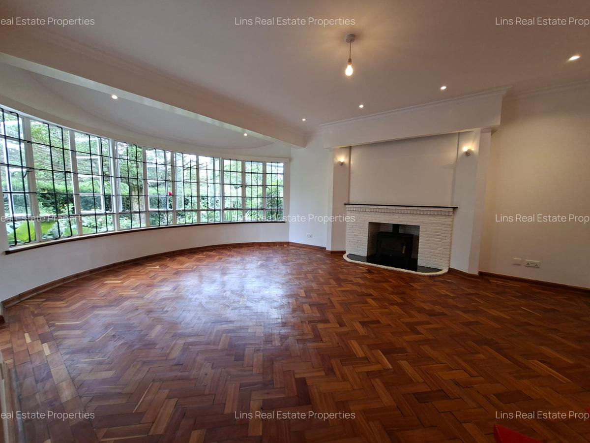 4 Bed House with En Suite in Gigiri - 2