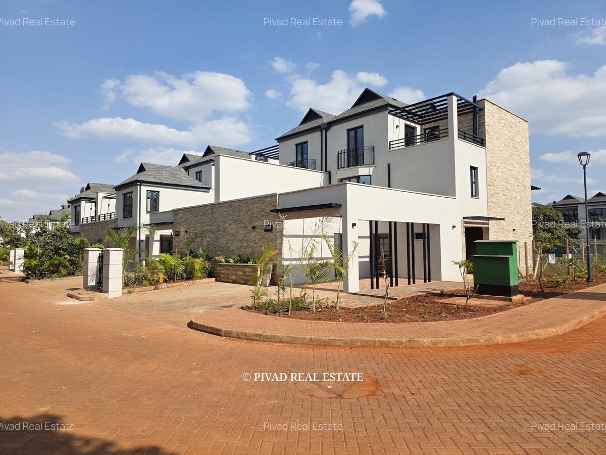 4 Bed Townhouse with Swimming Pool in Runda - 5