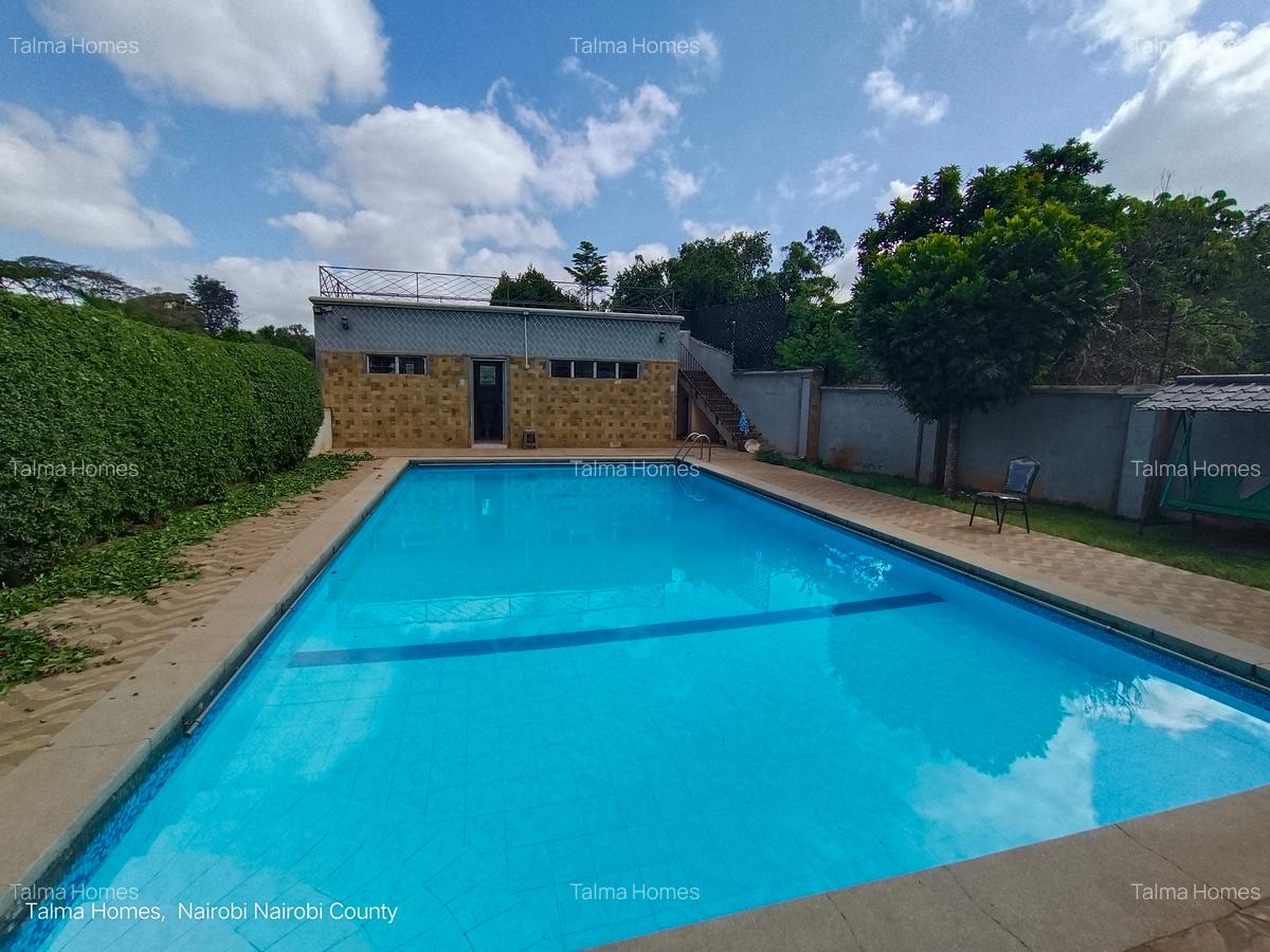 4 Bed Townhouse with En Suite at Westlands - 12