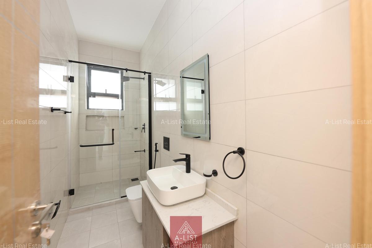 2 Bed Apartment with En Suite at Brookside Drive - 10