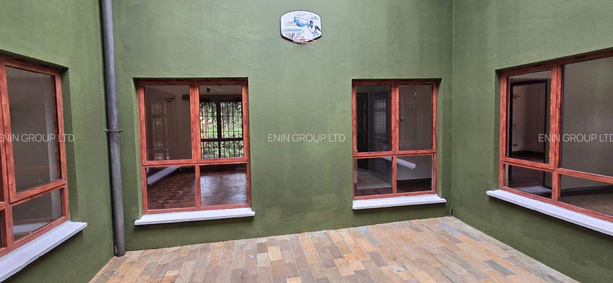 5 Bed Townhouse with En Suite at Runda - 7